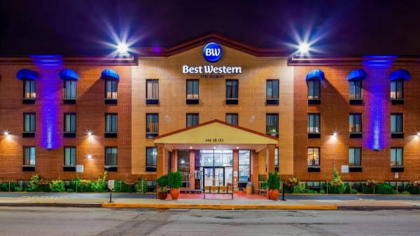 Best Western Kennedy Airport image 1