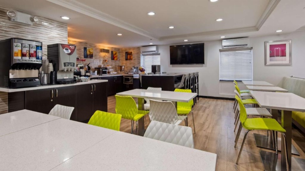 Best Western Kennedy Airport